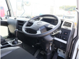 ★装備:DPF EZGO LDWS ESP アクティブブレーキアシスト(AMB) アイドリングストップ ETC スペアキー Bluetooth付ラジオ キセノンライト★
