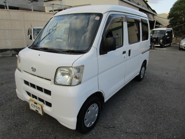 ダイハツ ハイゼットカーゴ 