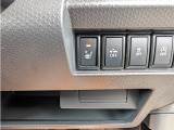 運転席&助手席にはシートヒーターが装備されてます。女性には人気のアイテムです♪