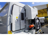豊富なトラック、商用車、ハイエースなど取り扱っております。一度HPご覧ください。http://www.vantruck.co.jp/