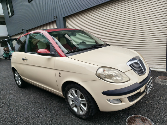 イプシロン  1.4 16V B-Colore D.F