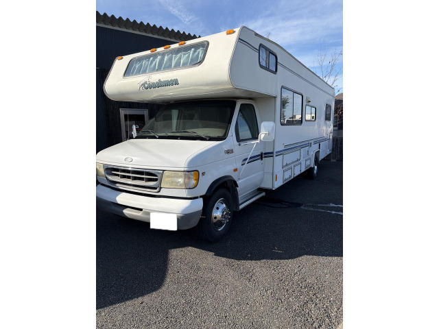 E-450 キャンピングカー 9人乗り
