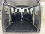【自社整備工場完備】 自社整備工場を完備しており、納車前は徹底整備後お渡しとなります。自社工場だからこそ時間をかけれる。自社工場だからこそきめ細かい整備を。自社工場だからこそ出来る事があります。