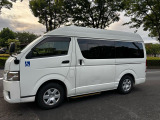 ハイエースバン  10人乗り 車イス移動車 オートステップ