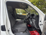 買ったばかりの愛車、ずっときれいにしていたいですよね!ご購入いただいたお車を綺麗な状態に保てるよう、コーティングなどのオプションもご用意しております。詳しくは店舗までお問い合わせください♪