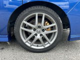 215/45R17