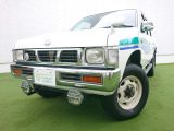 ダットサン  4WD 5速MT