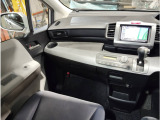 軽自動車から輸入車まで幅広く取り扱っております!少し求めている車と違う・・・となってもお電話頂けたら、お客様の要望に近づけるようご提案させてください♪
