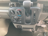 AT   AC   PS   PW(フロントのみ)  ABS  エアバッグ  87,060km