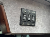 【納車後】弊社は納車後のアフターサービスに力を入れております。中古車は、買った後の心配がつきものだと思います。遠方の方でも安心していただけるよう、お近くの整備工場を紹介させていただきます。【整備】