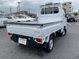 自動車保険もご相談ください。当店は三井住友海上、あいおいニッセイ同和損保の代理店です。保険担当が万一の際は連携を取って迅速にご対応致します。代車・レンタカーもご用意できますのでご安心ください。