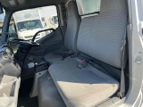 車内3人乗り仕様!