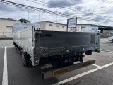 隣接自社整備工場完備!!安心の3カ月3000kmの無料保証もお付けしております!!