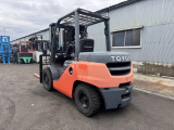 トヨタL&F エンジンフォークリフト 20132