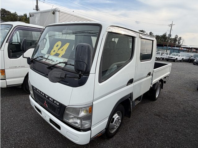 キャンターガッツ 3.0 ダブルキャブ ロング 全低床 DX ディーゼル 4WD
