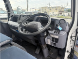 2990cc 2t 2トン 平ボディ 4WD 走行77000K ディーゼル 3人乗り 積載2000Kg 内外装仕上げ済み パワーウインドウ AT オートマ5速