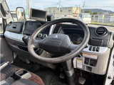 2990cc 3t 3トン 積載3000Kg 垂直パワーゲート付 5速 5MT 昇降荷重600Kg P/G長さ158&times;46 荷台内寸307&times;161 内外装仕上げ済み