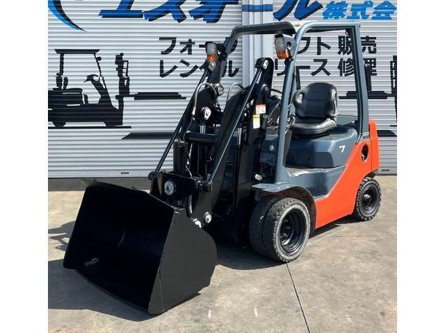 トヨタL&F エンジンフォークリフト 1.68M 0.7t バケット