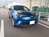 【中古車情報】トヨタ C-HR 1.2 S-T 4WD レーダークルーズ・地デジ・ナビ・Rカメラ の中古車詳細（走行距離：14.4万km、カラー：ブルー、販売地域：北海道恵庭市和光町）
