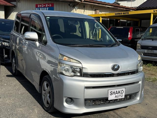 ヴォクシー 2.0 X 4WD ETC アルミ HDD ナビ 4WD