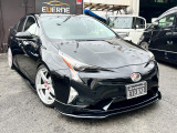 ガラスコーティングも施工可能です。費用は20.000円から承っております。※車種により価格が変わる場合がございます。その他オプションも取り揃えておりますので、商談担当にお申し付けください。