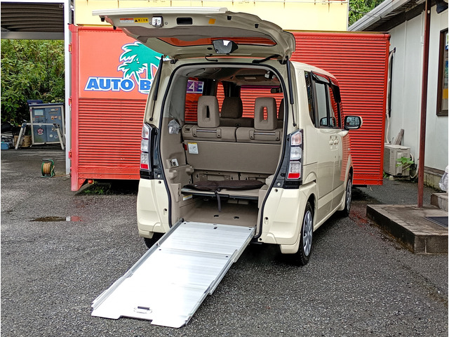 ホンダ N-BOX+ 