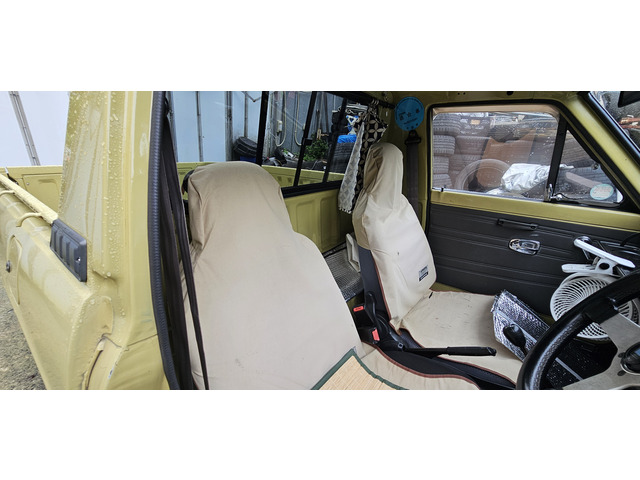 1992 Nissan Sunny Truck 1.2 Long Deluxe photo 4