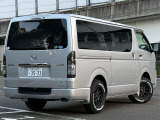 MOTOMACHI花このハイエースは【現車即納】だからその日に乗って帰ることもできます!お花や観葉植物も販売しているので、ぜひ遊びに来てください。