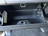 多くの中からご覧頂きありがとうございます。 在庫車全てルームクリーニング・コーティング施工しその他オイル交換、点検を実施し納車致します。 ご不明な点などありましたら、お気軽にご連絡ください。  全国登録納車可能