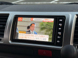 そしてフルセグテレビも!やっぱフルセグは写りもいいですね。ちなみに走行時も視聴可能だから助手席の方、お楽しみいただけます。ドライバーの方は見ないでくださいね(笑)