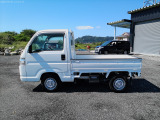 外装キズ・塗装跡あります。内装薄キズ/汚れあります。車両状態が気になる方は、現車確認にお越し下さい。