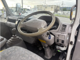 4000cc 2t 2トン タダノZE264HR 4段クレーンラジコン付 フックイン 2.63t 積載2000Kg 荷台内寸353&times;181 内外装仕上げ済み 6速 6MT