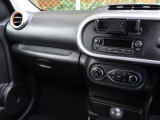 純正オーディオシステム[AM&FMラジオ/USB/AUX/Bluetooth接続対応]]や声タイプETC車載器、スマートフォンクレードル[USBポート付]などオプション装備を含め多数装備!!