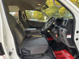 買ったばかりの愛車、ずっときれいにしていたいですよね!ご購入いただいたお車を綺麗な状態に保てるよう、コーティングなどのオプションもご用意しております。詳しくは店舗までお問い合わせください♪