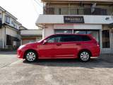 納車整備では、エンジンオイル、ドレンP/K、エレメント交換他油種類の交換などを行いお引渡しさせて頂きます。お車購入が初めてのお客様も自動車販売歴20年のベテランスタッフがすべて対応させて頂きます。