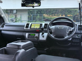 あとスーパーGLは運転席と助手席がしっかり独立してるから、それぞれ前後に動かしたりフルフラットにできたりするのがグッド!乗用車っぽくも使いたいならスーパーGL以上がおすすめです。