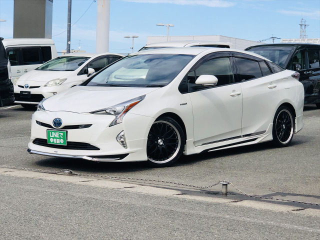 プリウス 1.8 S セーフティ プラス