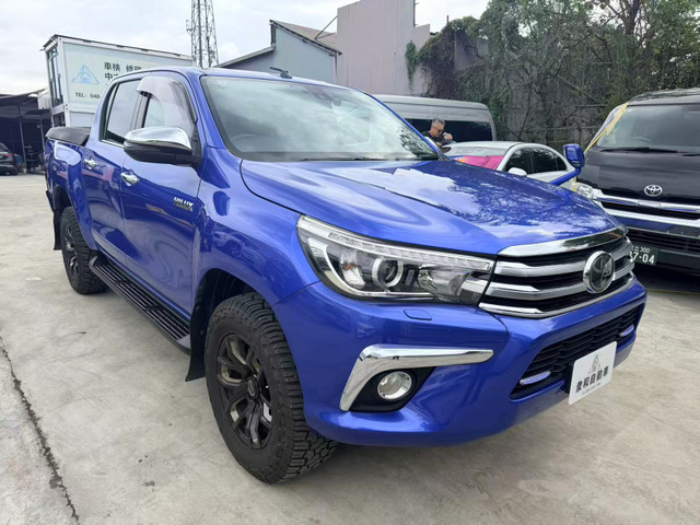 ハイラックス 2.4 Z ディーゼル 4WD 