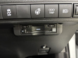 【全国納車OK】 現車をご覧になれないお客様でも、安心してお車をご購入いただける環境を整えております。 色々な角度から撮影したたくさんの画像など豊富な資料送りいたしております。