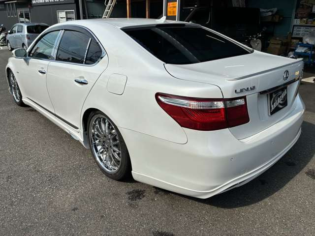 レクサス LS 460 バージョンS 本革シートヒーター・クーラー