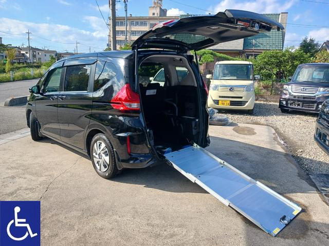 フリード+ 1.5 ハイブリッド G 車いす仕様車 C-PKG Hセンシング