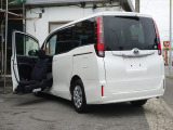 福祉車両X助手席リフトップシート、リフトアップ用リモコン付き