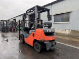 トヨタL&F エンジンフォークリフト 20273