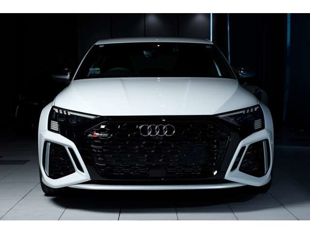 RS3スポーツバック 2.5 4WD ファインナッパレザー マトリクス