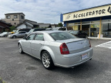 300C SRT8 6.1HEMI・サンルーフ・Brembo