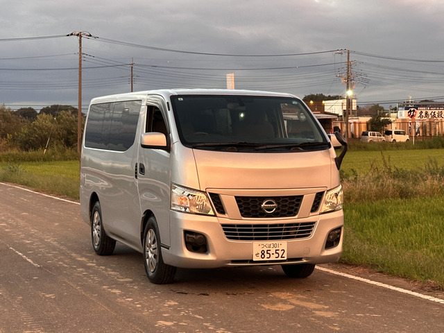日産 NV350キャラバンワゴン 