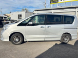 セレナ 2.0 ハイウェイスター 4WD 両側パワスラ プッシュスタート ナビ