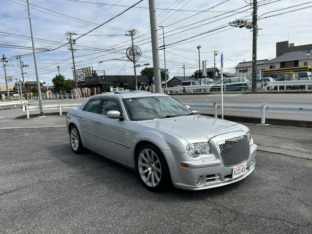 300C SRT8 6.1HEMI・サンルーフ・Brembo