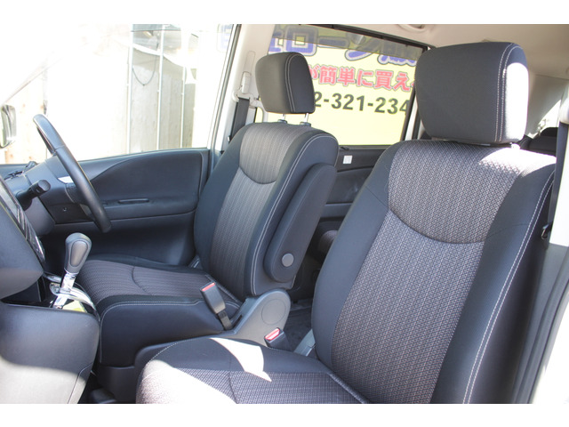 日産 セレナ 2.0 ハイウェイスター Vセレクション+Safety S-HYBRID