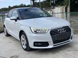 A1スポーツバック 1.0 TFSI スポーツ ブラックレザーシート&シートヒーター